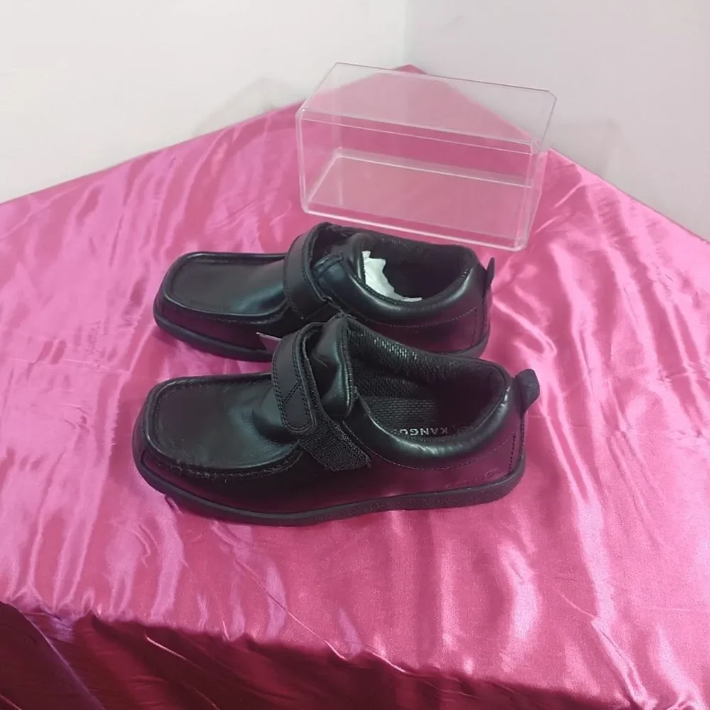 KANGOL Big Kid SZ 5.5 Slip On Hook And Loop Leather Casual Shoes Black NWT.